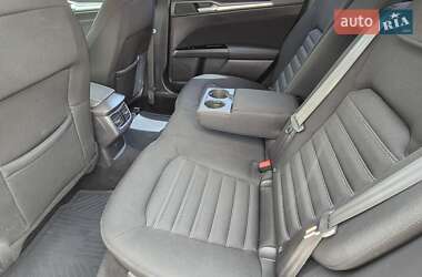 Седан Ford Mondeo 2016 в 