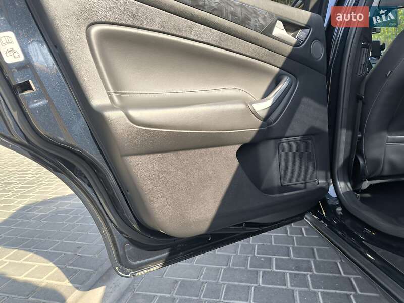 Седан Ford Mondeo 2011 в Одесі