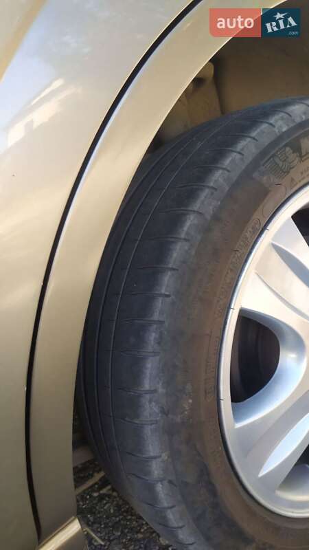 Седан Ford Mondeo 2002 в Чугуеве