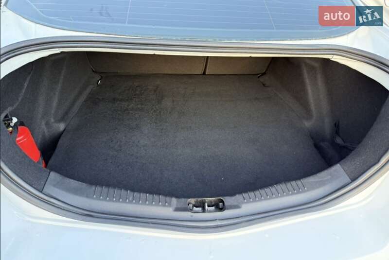 Седан Ford Mondeo 2011 в Житомирі