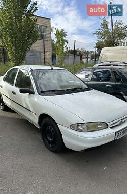 Седан Ford Mondeo 1996 в Києві
