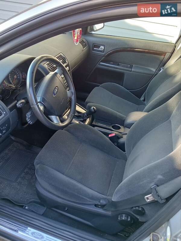 Универсал Ford Mondeo 2004 в Ровно фото 5 Универсал Ford Mondeo 2004 в Ровно