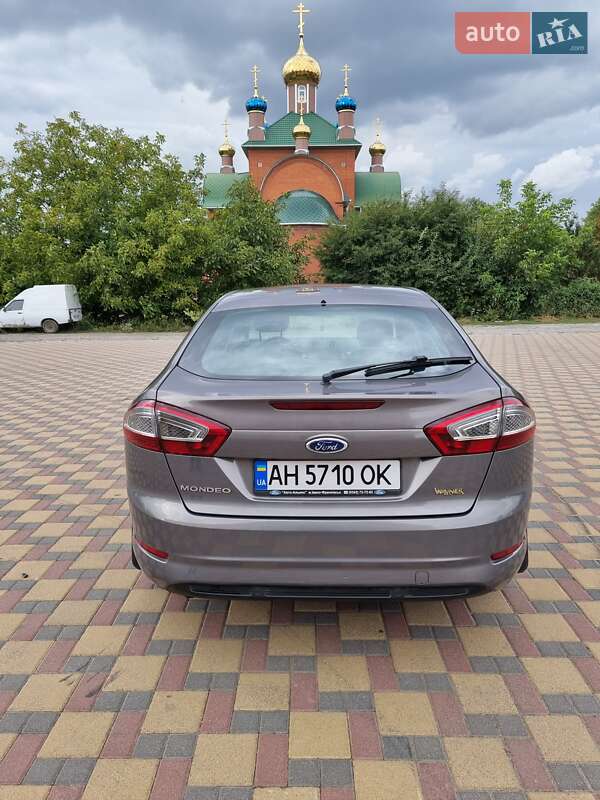 Лифтбек Ford Mondeo 2013 в Гайсине