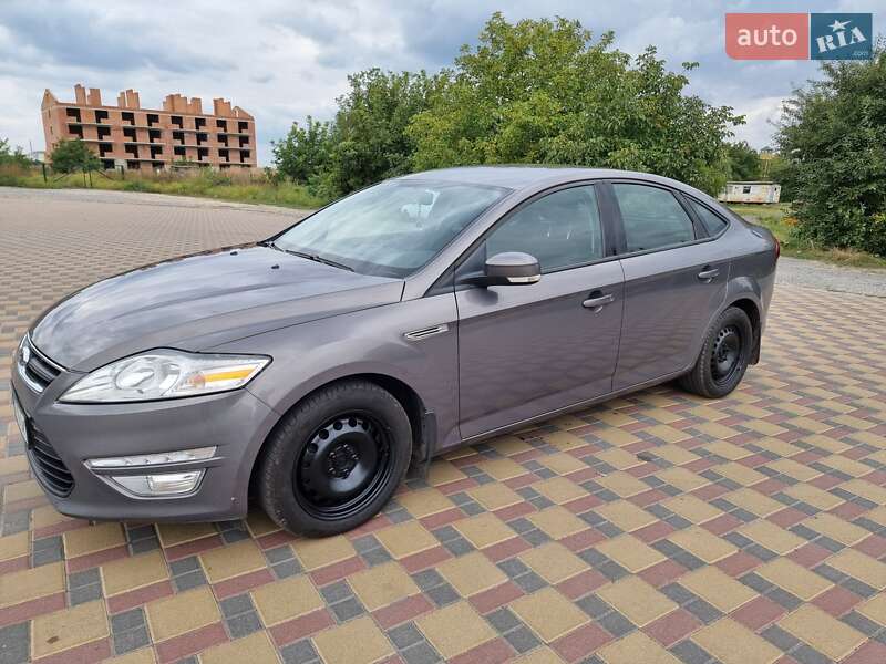Лифтбек Ford Mondeo 2013 в Гайсине