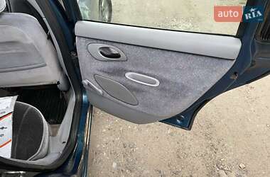 Лифтбек Ford Mondeo 1993 в 