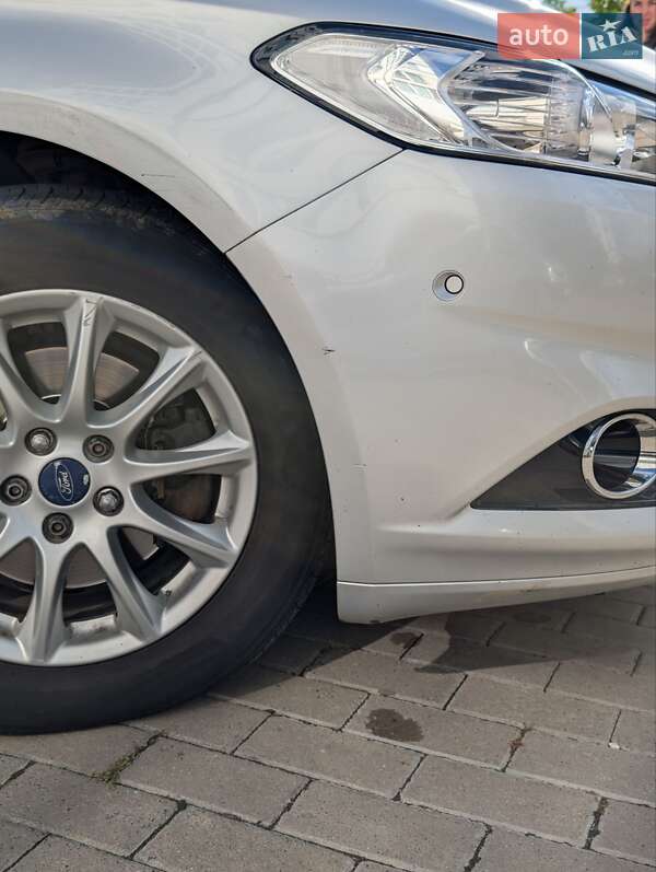 Седан Ford Mondeo 2015 в Хмельницком