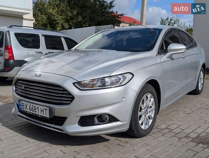 Седан Ford Mondeo 2015 в Хмельницком