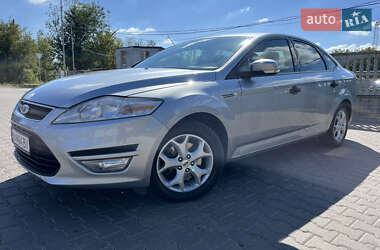 Седан Ford Mondeo 2012 в 