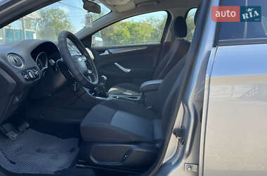 Седан Ford Mondeo 2012 в 