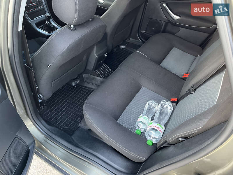 Универсал Ford Mondeo 2012 в Ивано-Франковске
