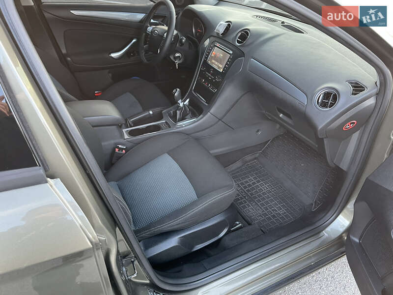 Универсал Ford Mondeo 2012 в Ивано-Франковске