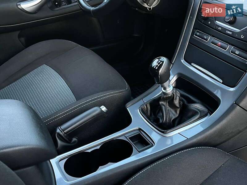 Лифтбек Ford Mondeo 2014 в Львове фото 13 Лифтбек Ford Mondeo 2014 в Львове