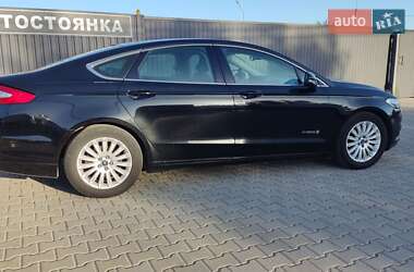 Седан Ford Mondeo 2016 в 