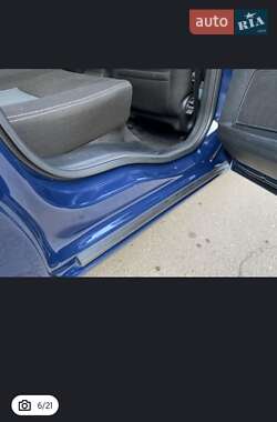 Седан Ford Mondeo 2011 в 
