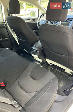 Лифтбек Ford Mondeo 2018 в 