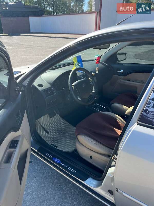 Ліфтбек Ford Mondeo 2006 в Крюківщині