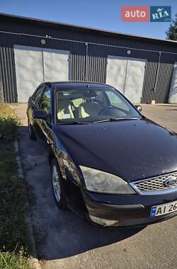 Лифтбек Ford Mondeo 2005 в 
