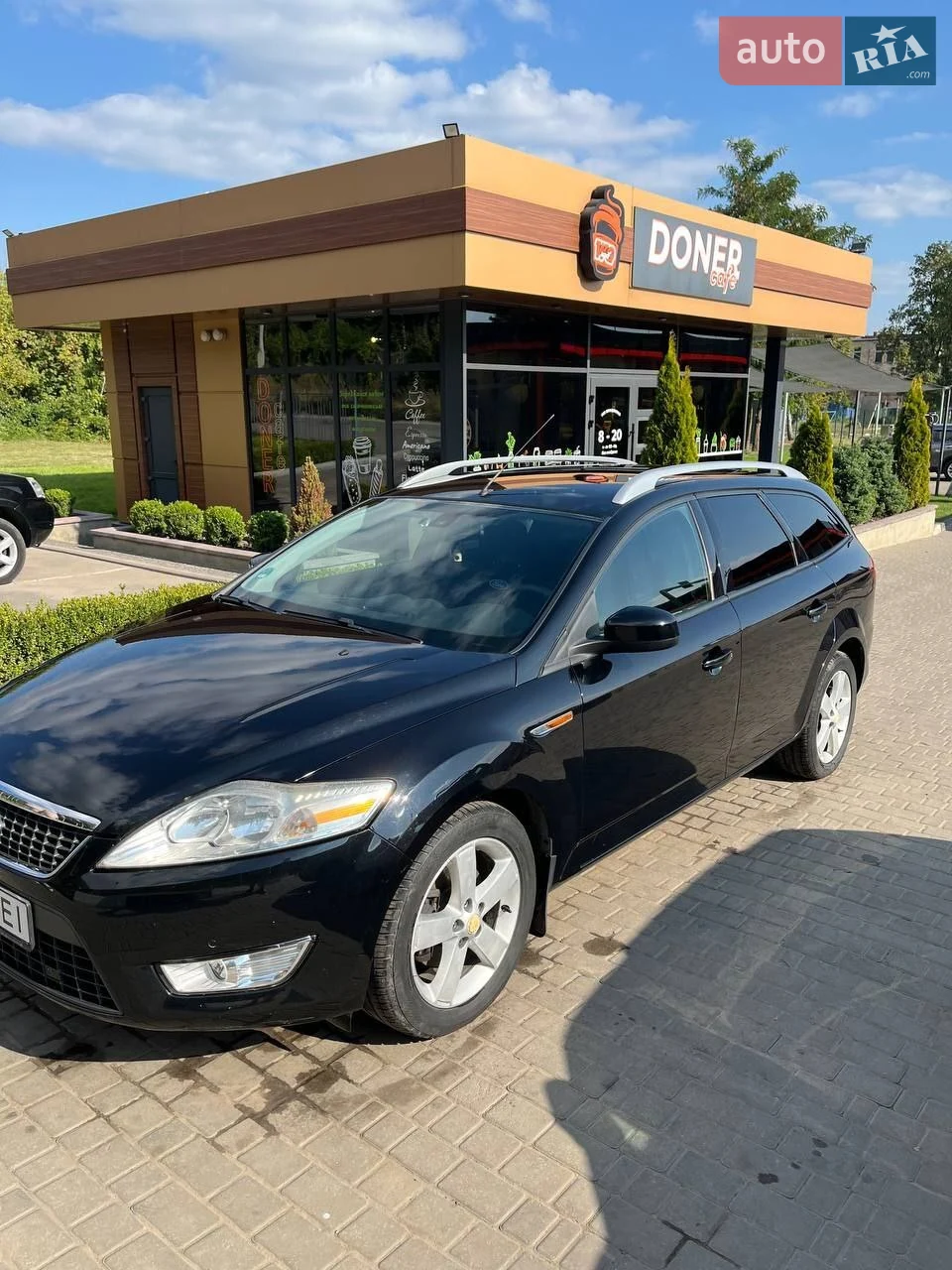 У подарунок комплект зимової резини.