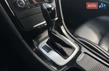 Седан Ford Mondeo 2012 в 