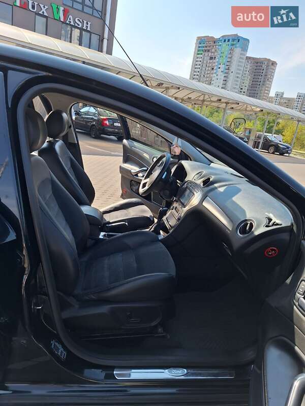 Седан Ford Mondeo 2010 в Києві