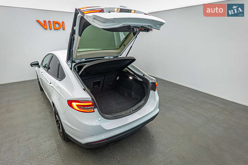 Лифтбек Ford Mondeo 2019 в Киеве