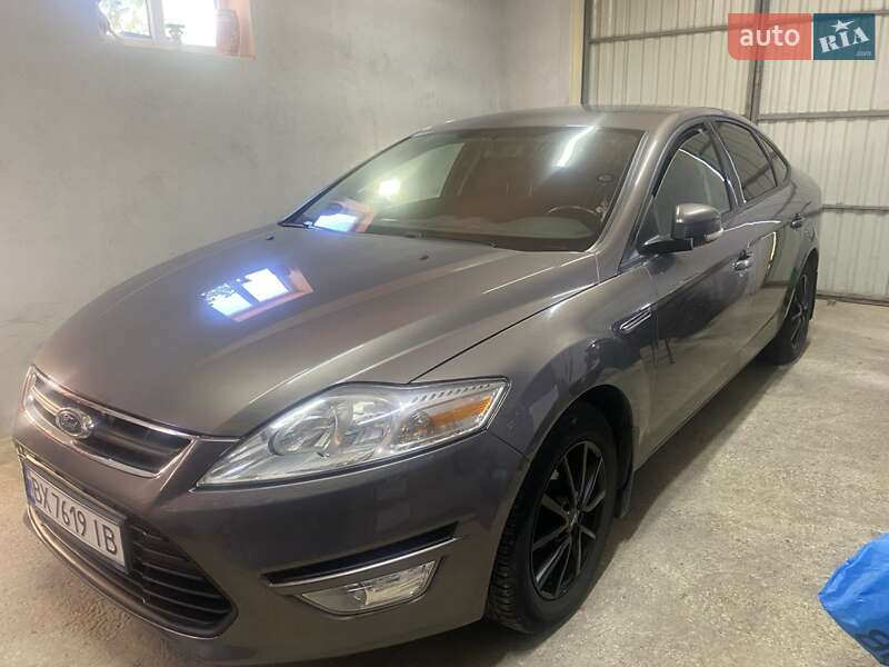 Седан Ford Mondeo 2011 в Хмельницком
