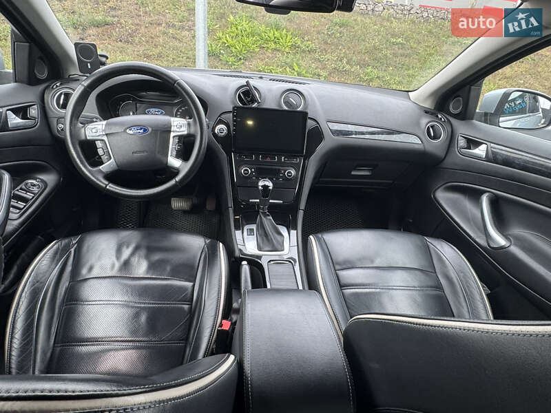 Седан Ford Mondeo 2011 в Киеве