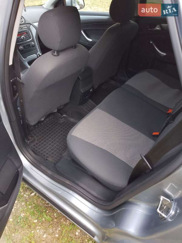 Универсал Ford Mondeo 2013 в Зборове