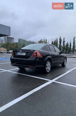 Седан Ford Mondeo 2005 в 