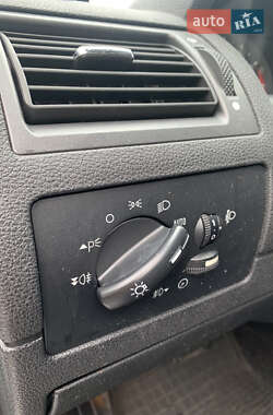 Седан Ford Mondeo 2005 в 