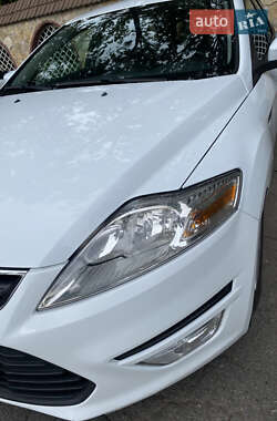 Универсал Ford Mondeo 2012 в 