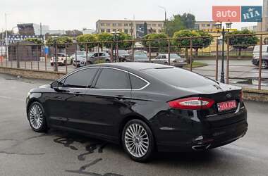 Седан Ford Mondeo 2015 в 