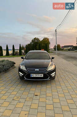 Седан Ford Mondeo 2011 в 