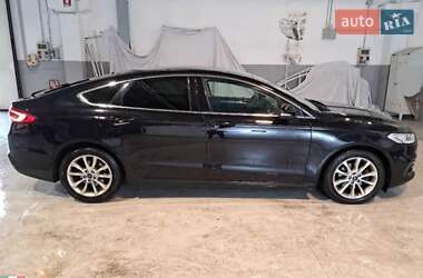 Лифтбек Ford Mondeo 2020 в 