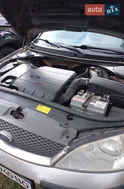 Седан Ford Mondeo 2003 в 