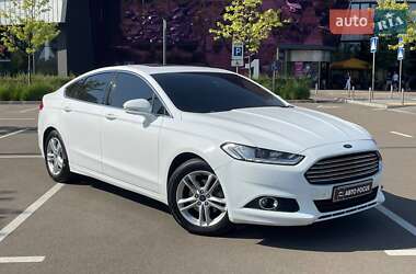 Седан Ford Mondeo 2015 в Киеве