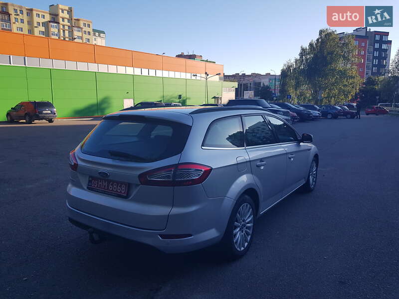 Универсал Ford Mondeo 2013 в Ровно