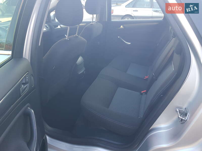 Универсал Ford Mondeo 2013 в Ровно