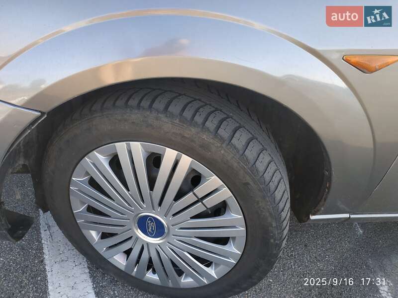 Ліфтбек Ford Mondeo 2001 в Києві фото 32 Ліфтбек Ford Mondeo 2001 в Києві