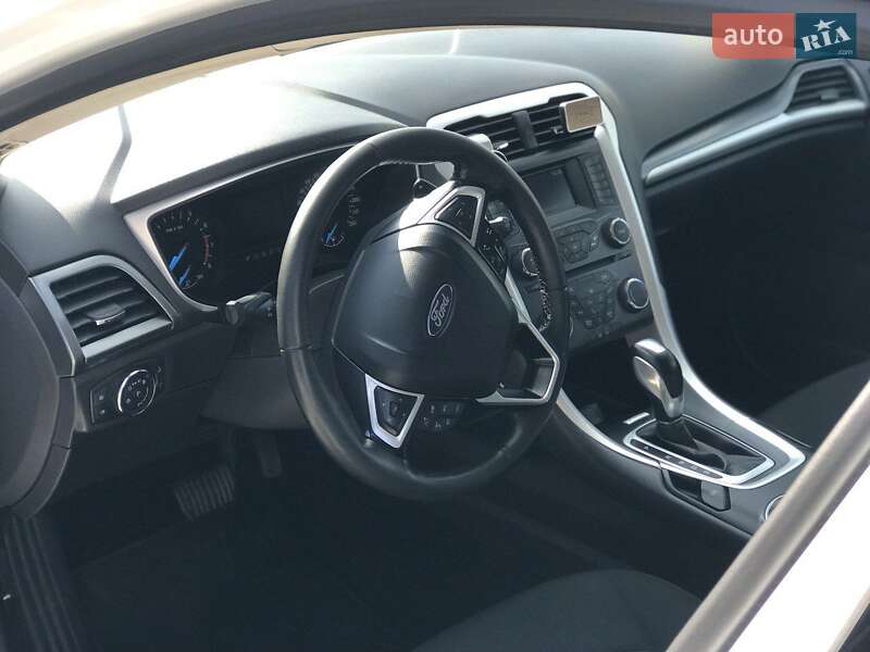 Лифтбек Ford Mondeo 2017 в Львове фото 2 Лифтбек Ford Mondeo 2017 в Львове