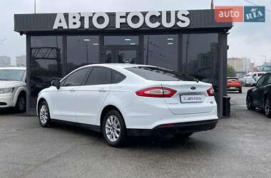 Лифтбек Ford Mondeo 2017 в 