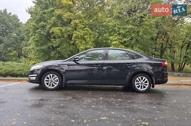 Седан Ford Mondeo 2012 в  фото 5 Седан Ford Mondeo 2012 в