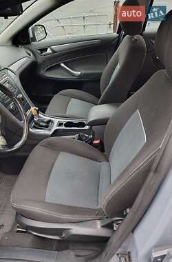 Лифтбек Ford Mondeo 2012 в 