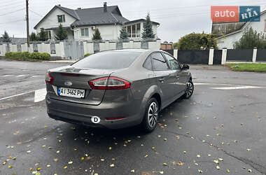 Седан Ford Mondeo 2011 в 