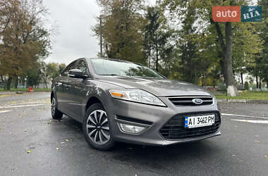 Седан Ford Mondeo 2011 в 