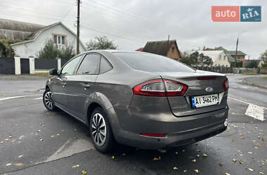 Седан Ford Mondeo 2011 в 