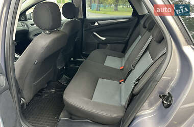 Седан Ford Mondeo 2011 в 