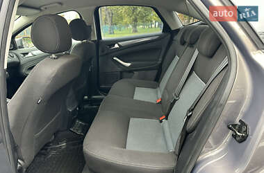 Седан Ford Mondeo 2011 в 
