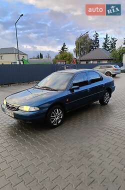 Лифтбек Ford Mondeo 1994 в 
