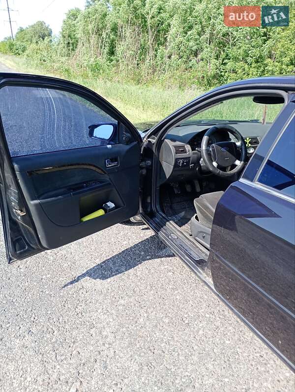 Седан Ford Mondeo 2004 в Кривом Роге фото 5 Седан Ford Mondeo 2004 в Кривом Роге
